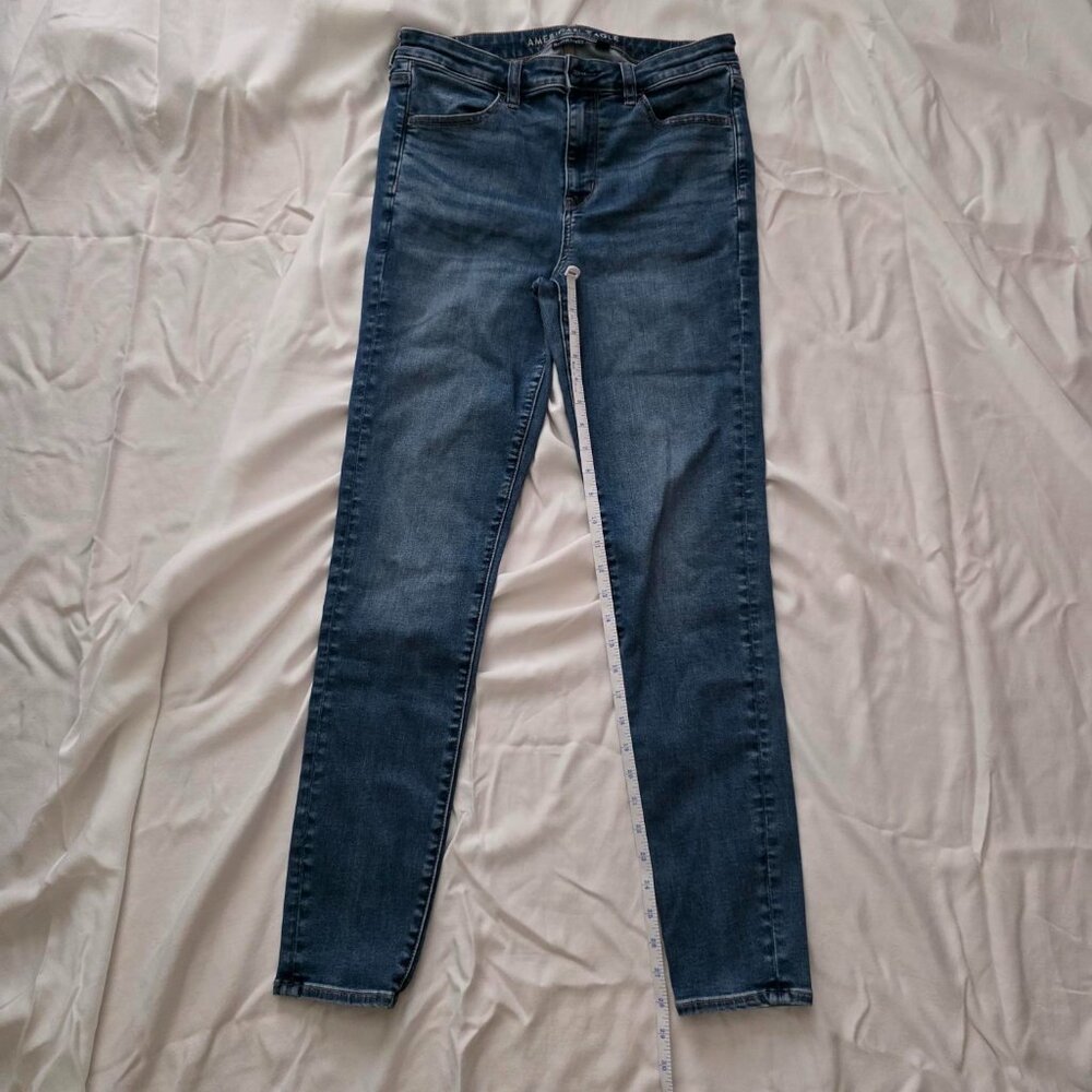 High-Waisted Jegging Jeans